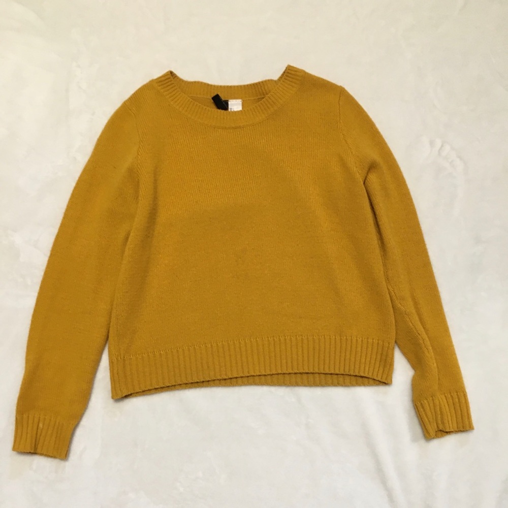 Sweaters - Picture 2 of 3